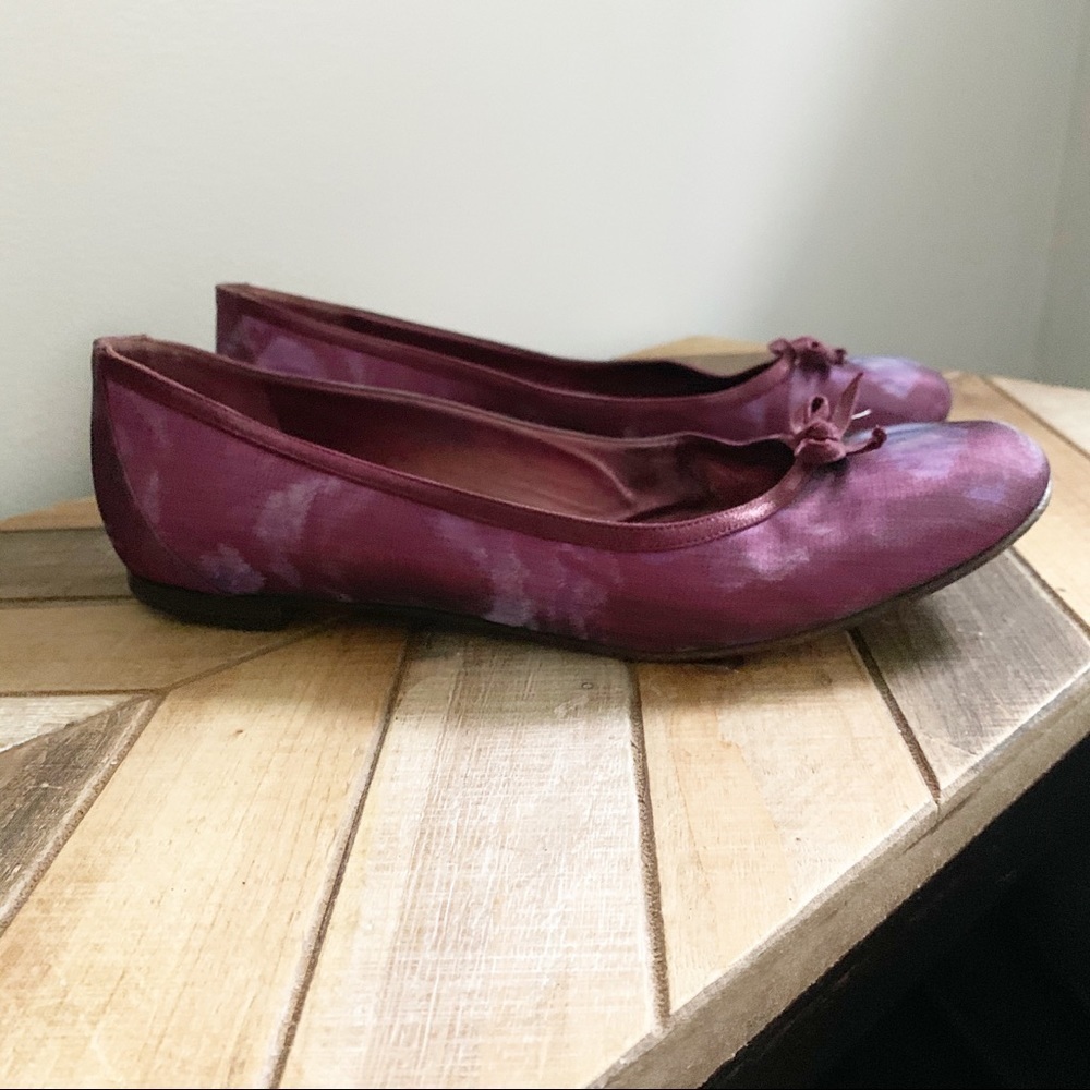 Manolo Purple Silk Floral Flats - Picture 3 of 13
